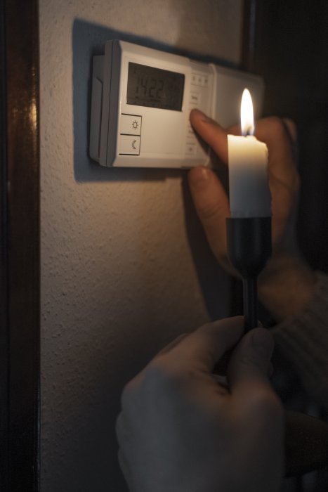 Провалы напряжения: причины, последствия, защита.