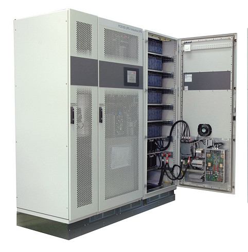 Динамический компенсатор искажений напряжения